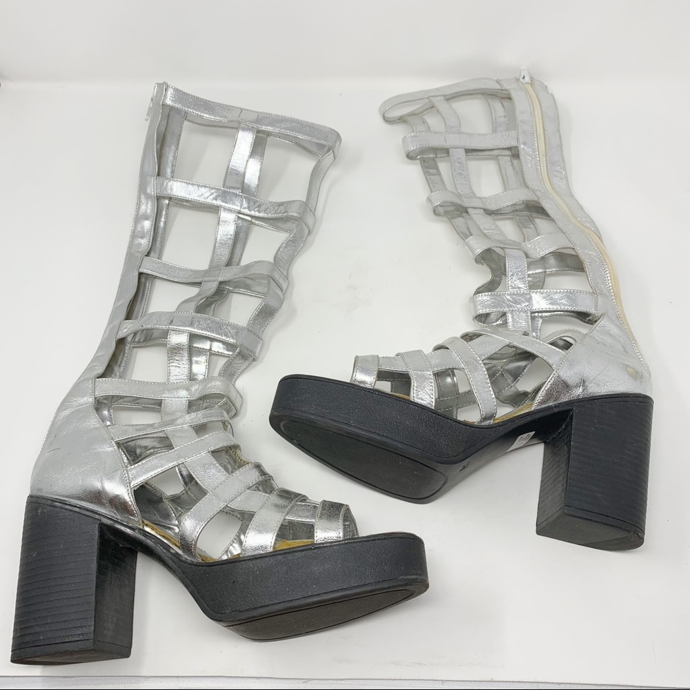 Helix Genuine Leather Metallic Silver Gladiators